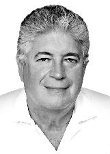 Foto de ROBERTO REQUIÃO DE MELLO E SILVA