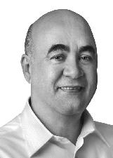Foto de NELSON ROBERTO BORNIER DE OLIVEIRA