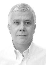 Foto de LEO JUVENAL KAHN DA SILVEIRA