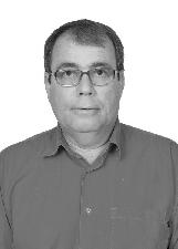 Foto de Milton Lopes Guimaraes