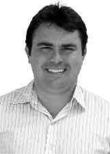 Foto de REVÉTRIO DOS SANTOS SOUZA
