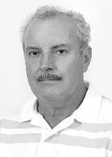 Foto de CÉLIO DE CARLIS