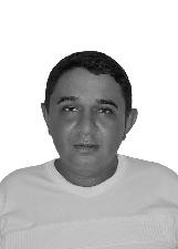 Foto de LUCIANO TOMAZ DE ARAUJO