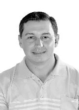 Foto de HELTON RODRIGO DE SIMONE