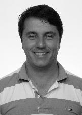 Foto de ROBERVAL PARISE