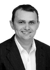 Foto de FRANCISCO ERAQUIO LOPES CARNEIRO