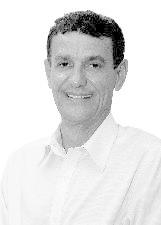 Foto de JOSÉ CARLOS DOURADO DAS VIRGENS