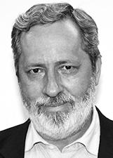 Foto de ROBERTO SALES HENRIQUES DA SILVEIRA