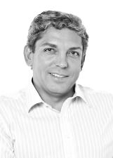 Foto de MILTON SOARES MUCHIUTTE