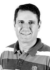 Foto de AYRES TADEU BERTAZZO