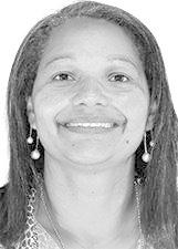 Foto de EDINÉIA APARECIDA VICENTE