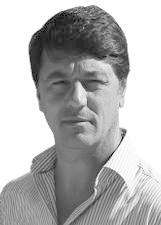 Foto de ROBERVAL PARISE