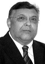 Foto de EDUARDO APOLINÁRIO DE VASCONCELLOS
