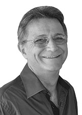 Foto de CARLOS AUGUSTO ROSSI
