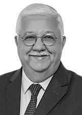 Foto de FRANCISCO JOSÉ TEIXEIRA COELHO LADAGA