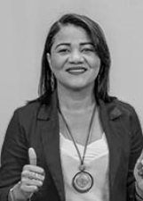 Foto de LEIA FERREIRA LARANJEIRA FLORES