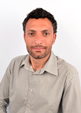Foto de CLOVES DE OLIVEIRA