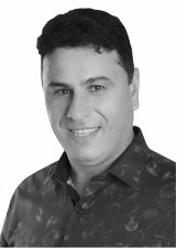 Foto de PERI BRIZOLA DE ALMEIDA