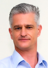Foto de CHARLES LINHAUS