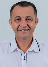Foto de DIRCEU RI DE VANITES