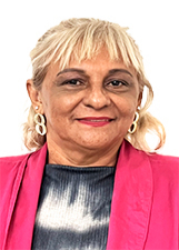 Foto de ALFRANIA MICHELES DE FRANÇA