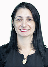 Foto de LILIANE SEMENSATE SILVA DERING OLIVA