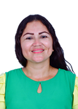 Foto de SUHELLE PENICHE DAS NEVES
